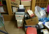 段ボールに入った食器や贈答品の回収 段ボールに入った食器や贈答品の回収