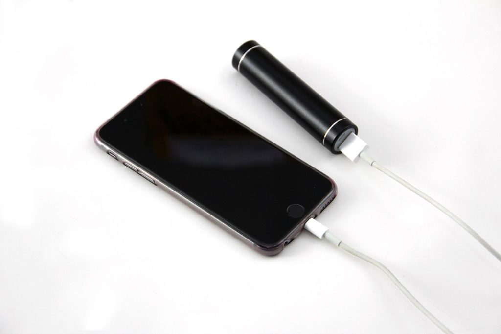 モバイルバッテリーは中古でも売れる お得な処分方法をご紹介 名古屋の不用品回収は業界最安値出張回収センター モバイルバッテリーは中古でも売れる お得な処分方法をご紹介 名古屋の不用品回収は業界最安値出張回収センター